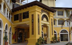 Planta Centro Bacolod Hotel And Residences